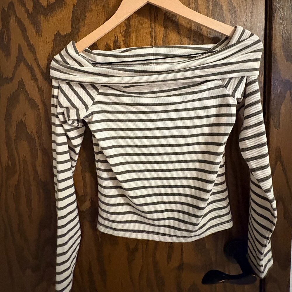 American Eagle Off shoulder, long sleeve shirt